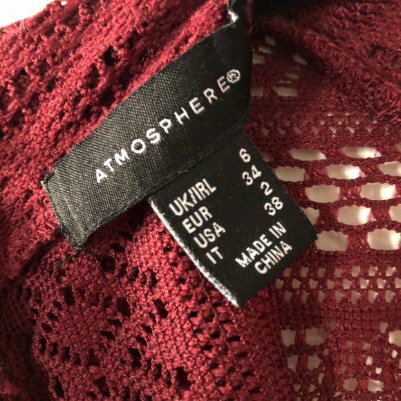 Maroon ruffle accent dress - Picture 4 of 5